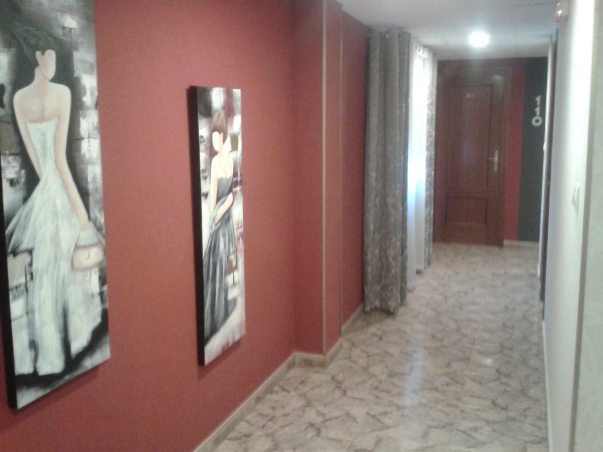 Hostal Texas 2 Fuentes de Ebro エクステリア 写真