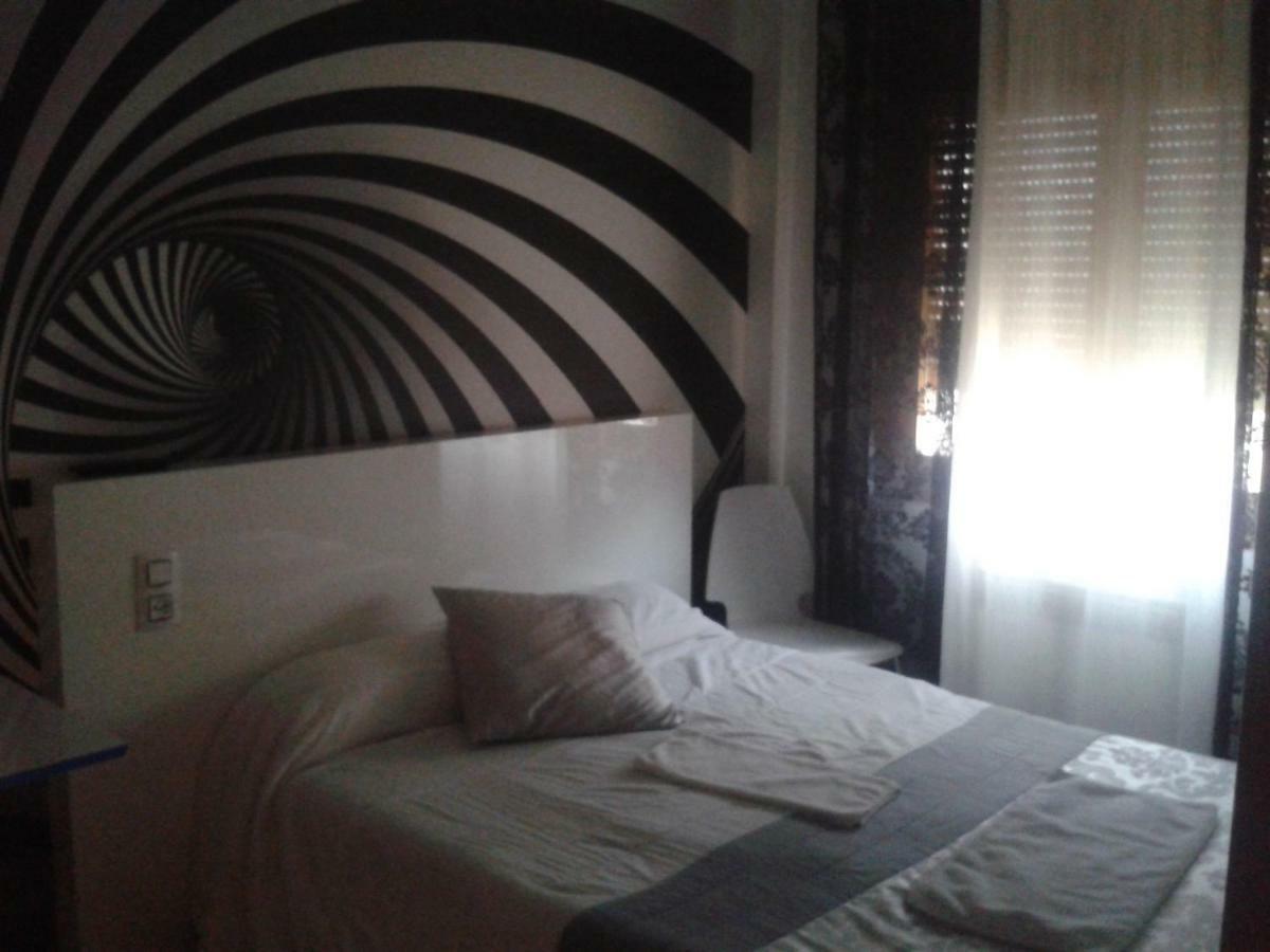Hostal Texas 2 Fuentes de Ebro エクステリア 写真